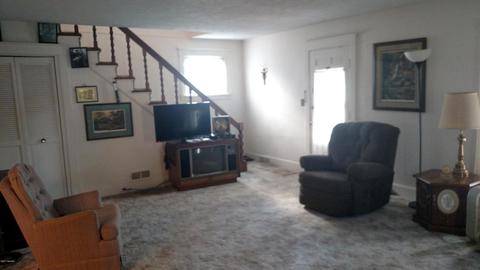 111 E Liberty St, Belding, MI 48809 photo 2