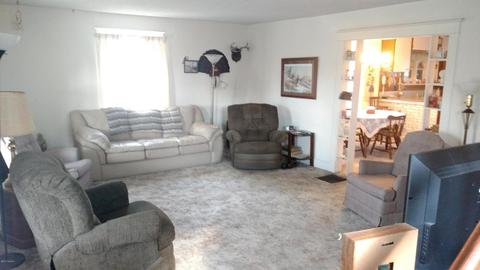 111 E Liberty St, Belding, MI 48809 photo 3