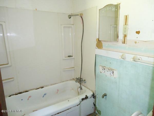 565 Michigan, Baldwin, MI 49304 photo 7