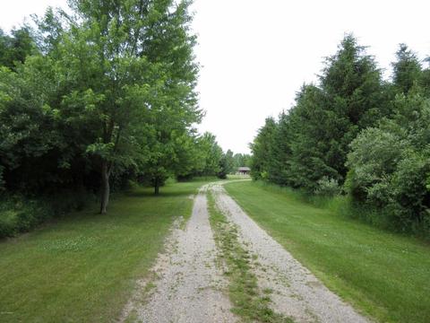 1381 E Fenwick Rd, Fenwick, MI 48834 photo 32