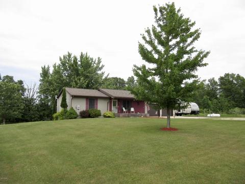 1381 E Fenwick Rd, Fenwick, MI 48834 photo 2