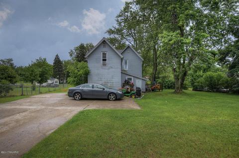 616 W May St, Belding, MI 48809 photo 23