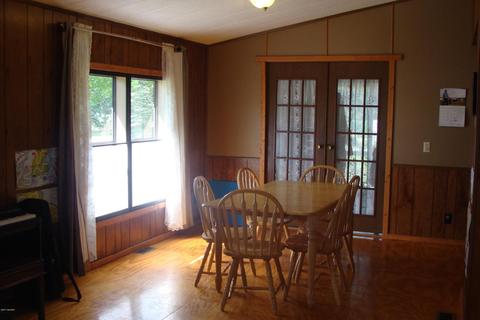 1139 E Tuttle Rd, Ionia, MI 48846 photo 6