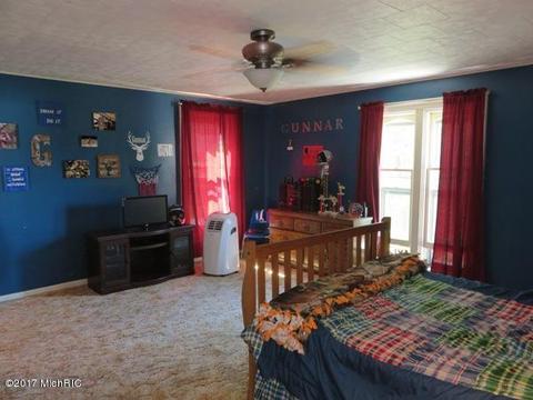 738 Block Rd, Bronson, MI 49028 photo 23