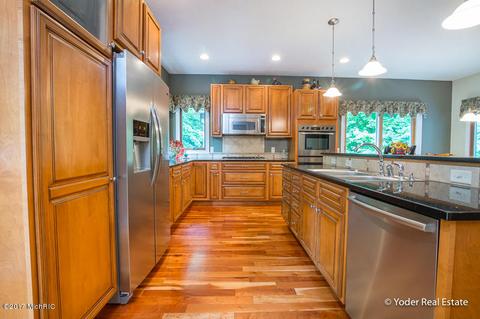2972 Kyle Ln, Dorr, MI 49323 photo 15