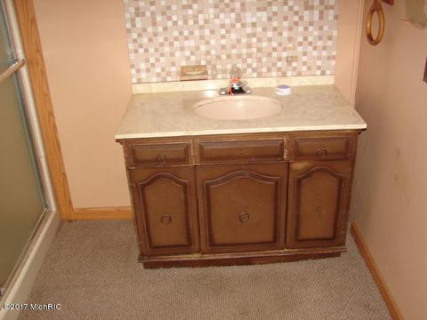 566 E Main St, Springport, MI 49284 photo 13