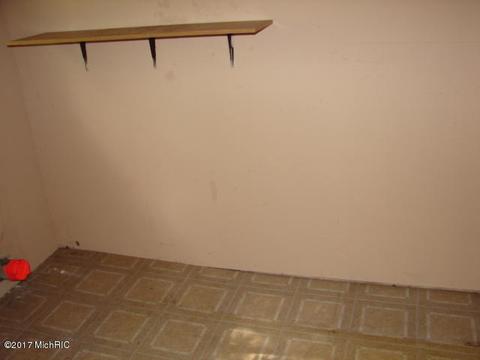 566 E Main St, Springport, MI 49284 photo 12