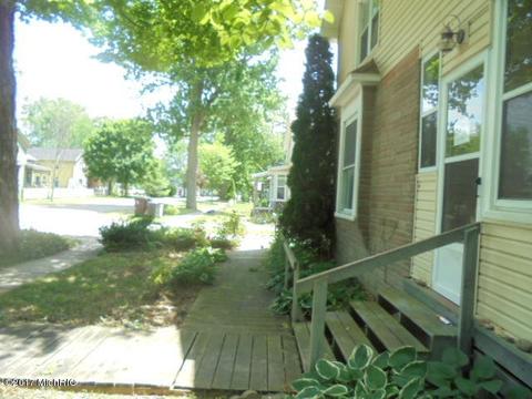 153 Washington, Sunfield, MI 48890 photo 3