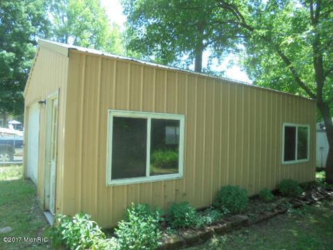 153 Washington, Sunfield, MI 48890 photo 13