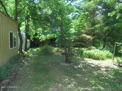 153 Washington, Sunfield, MI 48890 photo 18