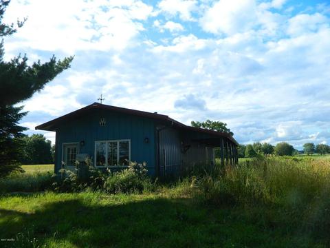 8780 Krupp Rd, Belding, MI 48809 photo 6
