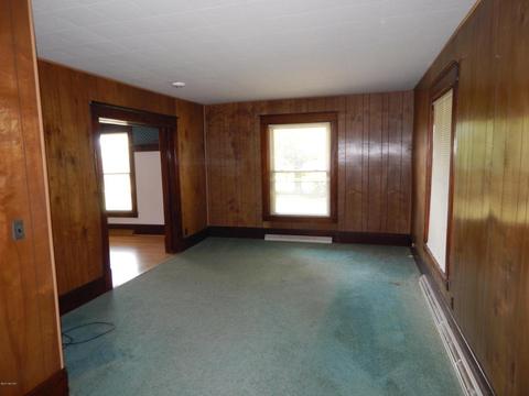 126 E 104th, Grant, MI 49327 photo 32
