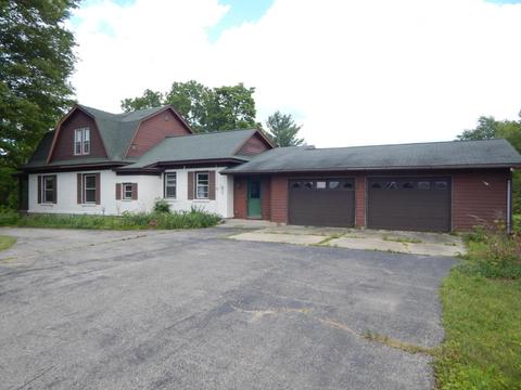 126 E 104th, Grant, MI 49327 photo 1