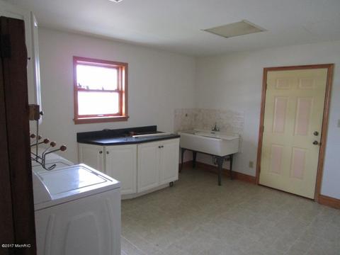 4663 Us-223, Adrian, MI 49221 photo 8