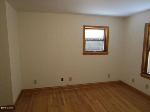4663 Us-223, Adrian, MI 49221 photo 6