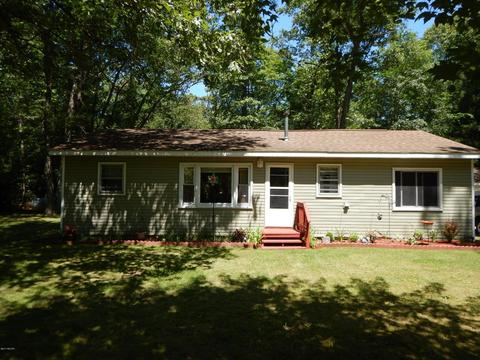 4530 Orshal Rd, Whitehall, MI 49461 photo 1