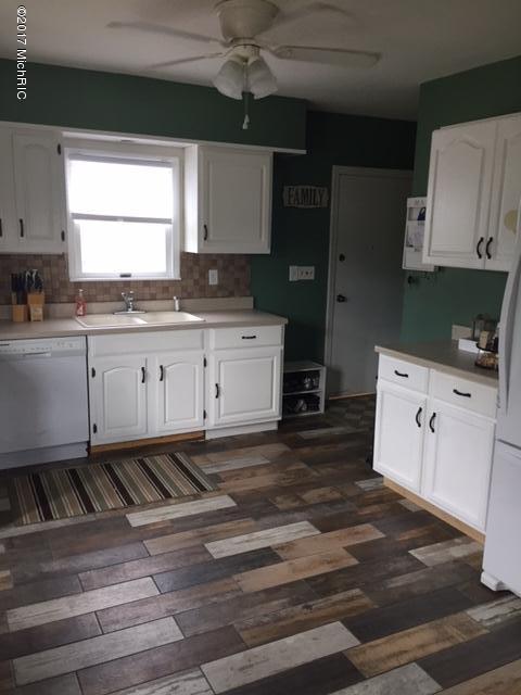 322 Sylvan, Buchanan, MI 49107 photo 7