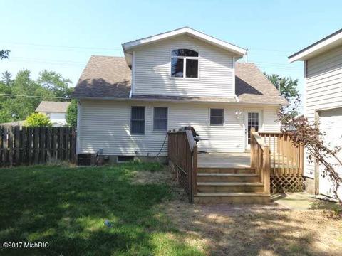 110 E Beech St, Three Oaks, MI 49128 photo 16