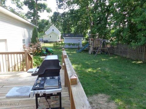 110 E Beech St, Three Oaks, MI 49128 photo 19