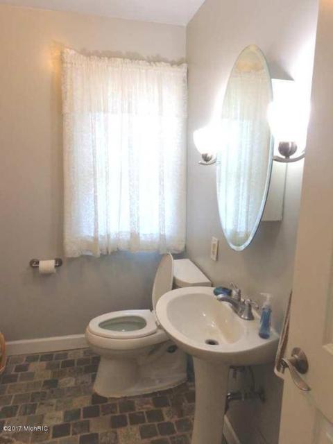 110 E Beech St, Three Oaks, MI 49128 photo 8