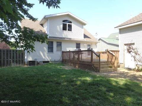 110 E Beech St, Three Oaks, MI 49128 photo 17