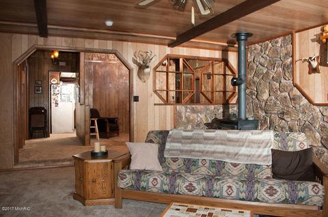 5698 Logging Trail Dr, Sears, MI 49679 photo 33