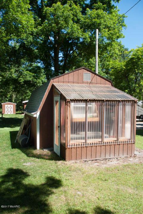 5698 Logging Trail Dr, Sears, MI 49679 photo 9