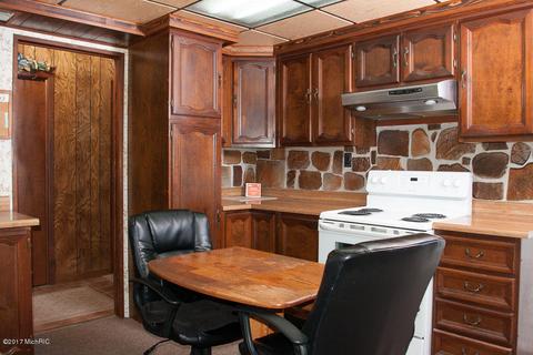 5698 Logging Trail Dr, Sears, MI 49679 photo 27