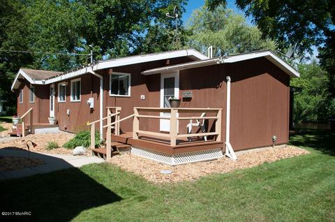 5698 Logging Trail Dr, Sears, MI 49679 photo 3