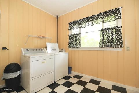 602 Hicks Ave, Plainwell, MI 49080 photo 16