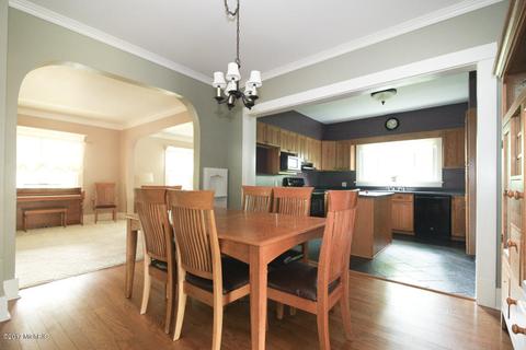 602 Hicks Ave, Plainwell, MI 49080 photo 9