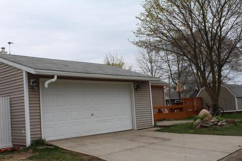 901 York St, Belding, MI 48809 photo 5