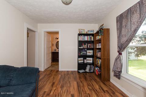 117 E Van Buren St, Bellevue, MI 49021 photo 13