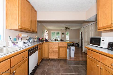 117 E Van Buren St, Bellevue, MI 49021 photo 7