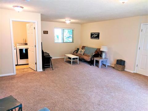 812 Grindle Dr SE, Lowell, MI 49331 photo 12