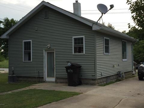 335 Chippewa St, Buchanan, MI 49107 photo 3