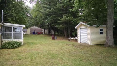 1190 Wolf Lake Dr, Baldwin, MI 49304 photo 3