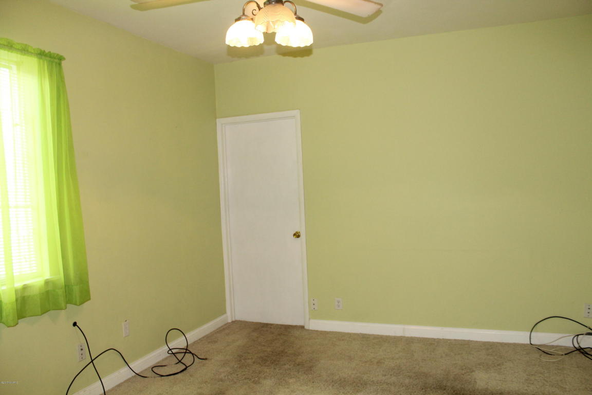 114 W Park St, Crystal, MI 48818 photo 19