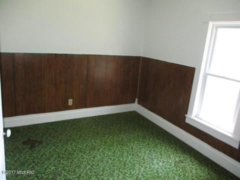 514 Maple St, Colon, MI 49040 photo 10