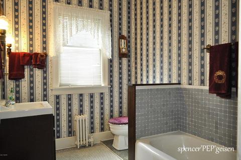 204 Hanover St, Belding, MI 48809 photo 24