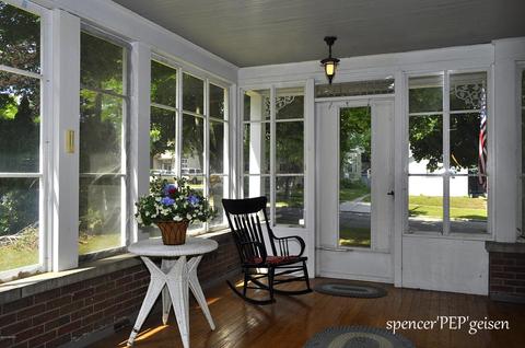 204 Hanover St, Belding, MI 48809 photo 5