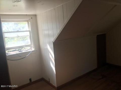 249 M89, Plainwell, MI 49080 photo 26