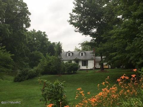 249 M89, Plainwell, MI 49080 photo 1