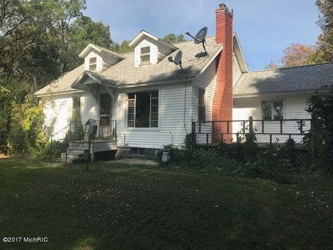249 M89, Plainwell, MI 49080 photo 3