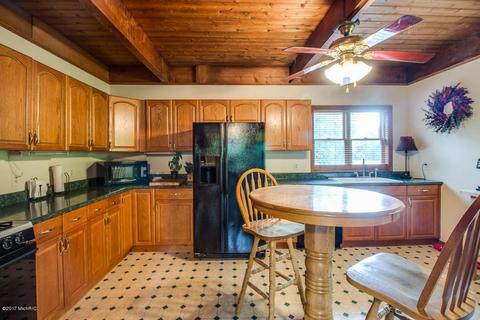 217 Engle Dr, Olivet, MI 49076 photo 9