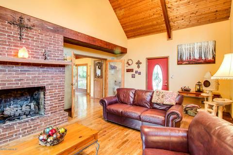 217 Engle Dr, Olivet, MI 49076 photo 5