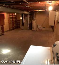 318 Peach St, Whitehall, MI 49461 photo 17