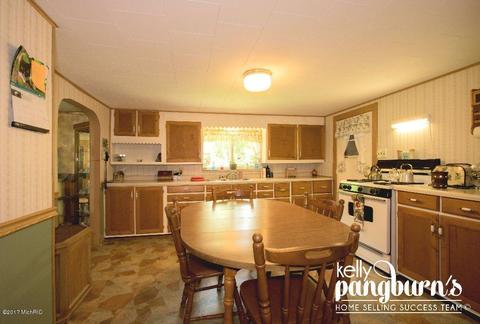 4246 E 104th St, Grant, MI 49327 photo 12
