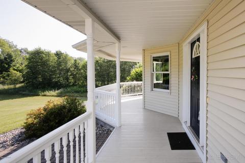 10168 E De Ave, Richland, MI 49083 photo 3