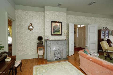 401 N Eagle St, Marshall, MI 49068 photo 8